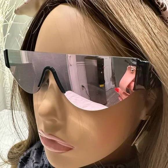 WOMEN’S Puma Sunglasses   - Picture 5 of 8